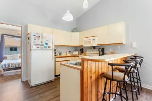 Η κουζίνα ή μικρή κουζίνα στο SDI1 - Sea Dunes I1 +28 φωτογραφίες