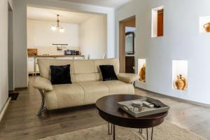 Η κουζίνα ή μικρή κουζίνα στο Tori apartament