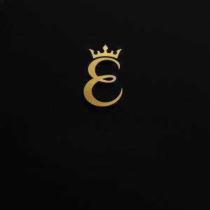 a letter g with a crown on a black background at Eterna Palace in Papaloa