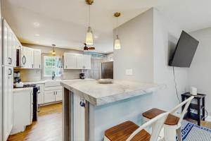 Fotografie z fotogalerie ubytování Beach Bungalow Getaway v destinaci Michigan City + 16 fotografií