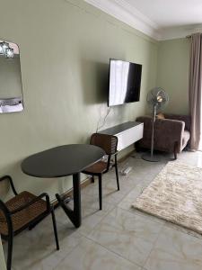 カンパラにあるAurora Studioのギャラリーの写真