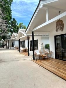 อาคารที่มีโรงแรม