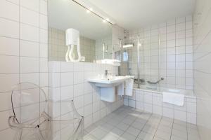 Ένα μπάνιο στο Hotel Simoncini