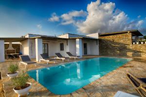 Foto dalla galleria di Paros Afrodite Luxury Villas ad Aliki