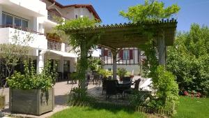 Zahrada ubytování Hôtel Résidence Bergara