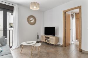 Μια τηλεόραση ή/και κέντρο ψυχαγωγίας στο Los Bateles - Sólo Familias