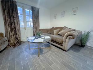 Χώρος καθιστικού στο Room Near Wembley Stadium & BBC, Lorry parking