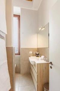 Koupelna v ubytování Stunning 2bedrooms apartment with AC Via Giulia