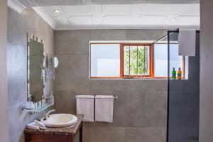 Et badeværelse på Die Veldskoen + 42 billeder