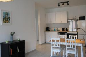 Η κουζίνα ή μικρή κουζίνα στο L'illwald I +8 φωτογραφίες