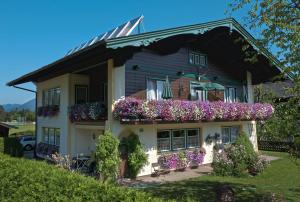 Afbeelding uit fotogalerij van Haus Rosswiese in Strobl