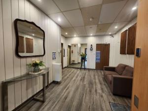 Posezení v ubytování Oceanic Hostel