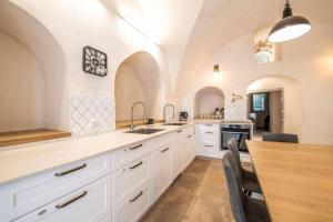 Η κουζίνα ή μικρή κουζίνα στο City Center Luxury