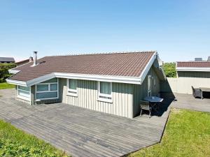 Tòa nhà nơi nhà nghỉ dưỡng tọa lạc