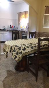 Dapur atau dapur kecil di Sítio Refúgio do Lobo