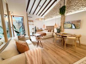 Χώρος καθιστικού στο Casa La Calma Historia y relax cerca del centro