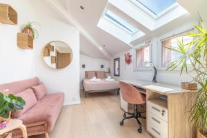 Postel nebo postele na pokoji v ubytování Villa del Sol - Villa contemporaine avec piscine spa - un écrin de détente au Pays Basque + 33 fotografií