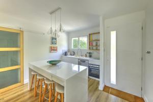 Nhà bếp/bếp nhỏ tại Villa Manava - Climatisée avec terrasse et jardin