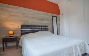 Ένα ή περισσότερα κρεβάτια σε δωμάτιο στο Maison cosy proche centre Arles - jusqu'à 8 personnes +55 φωτογραφίες