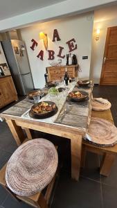 Jídlo v apartmánu nebo okolí