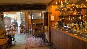 Лаундж или бар в The Brotherswater Inn +31 фотография