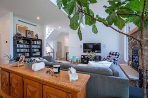 Χώρος καθιστικού στο Spa Pool table Lake access - Le 515 Beaulac