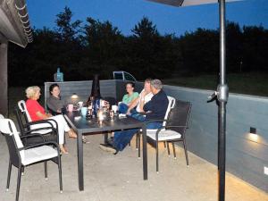 Skovbyballeにある8 person holiday home in Sydals-By Traumの一団