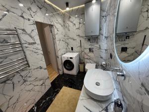 Ένα μπάνιο στο ЖК Новий Автограф +12 φωτογραφίες