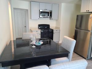 Φωτογραφία από το άλμπουμ του 3 bedrooms fully finished σε Μιντλτάουν