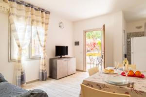 Μια τηλεόραση ή/και κέντρο ψυχαγωγίας στο Eden portofrailis