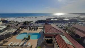 Nespecifikovaný výhled na moře nebo výhled na moře při pohledu z aparthotelu