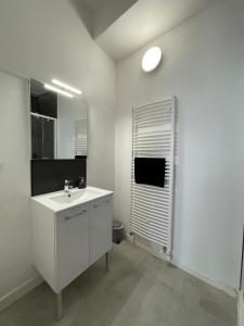 Η κουζίνα ή μικρή κουζίνα στο Maison Jules-Ferry +32 φωτογραφίες