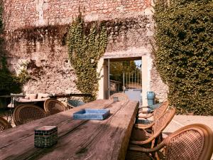 Φωτογραφία από το άλμπουμ του Le Patio Bleu σε Saint-Romain