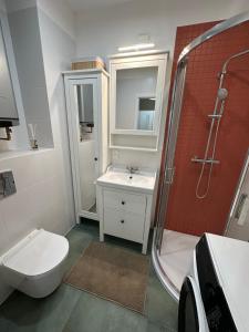 Un baño de Apartament Piastów 12
