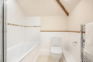 Bilik mandi di Plough Cottage