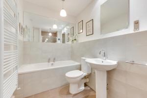 Et badeværelse på St Edmunds Loft + 2 billeder