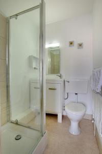 Et badeværelse på Flat 6 Erpingham House