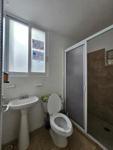 Koupelna v ubytování Casa en la Huertas + 22 fotografií