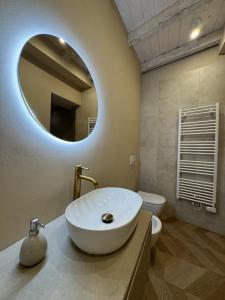 Ένα μπάνιο στο Pedroom Via San Tomaso +19 φωτογραφίες