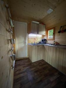 Fotografie z fotogalerie ubytování Splav Panda v destinaci Perućac + 5 fotografií