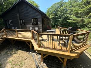 Fotografie z fotogalerie ubytování Charcoal Tree House v destinaci Gravenhurst