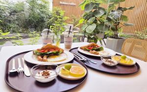 Comida en el hotel o alrededores