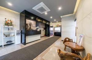 Кухня или мини-кухня в Mokpo Queen Business Hotel
