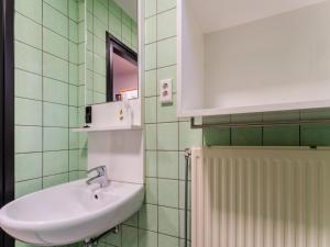 ห้องน้ำของ Holiday Home in North Limburg +28 ภาพ