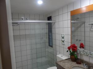 Koupelna v ubytování Apartamento Em Andar Alto com Vista Mar Meireles