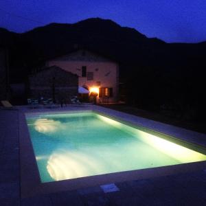 Bazén v ubytování Agriturismo I Chiosi nebo v jeho okolí