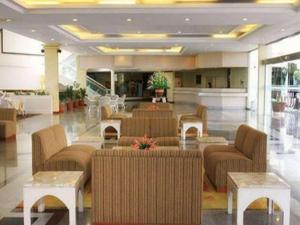 Et opholdsområde på Grand Mutiara Hotel + 169 billeder