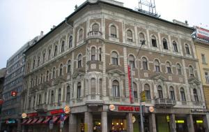 Budova, v ktorej sa apartmán nachádza