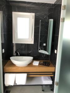 Gallery image of Theros Stylish Suites in Parga