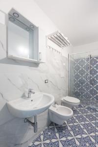 Ένα μπάνιο στο Aury Home Sorrento Coast